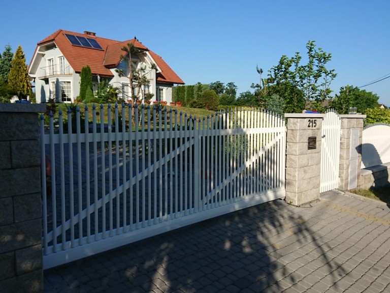 Brama aluminium przesuwna 8